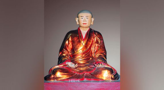 thien-su-huyen-quang