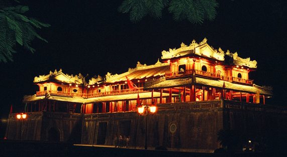cung dinh hue1