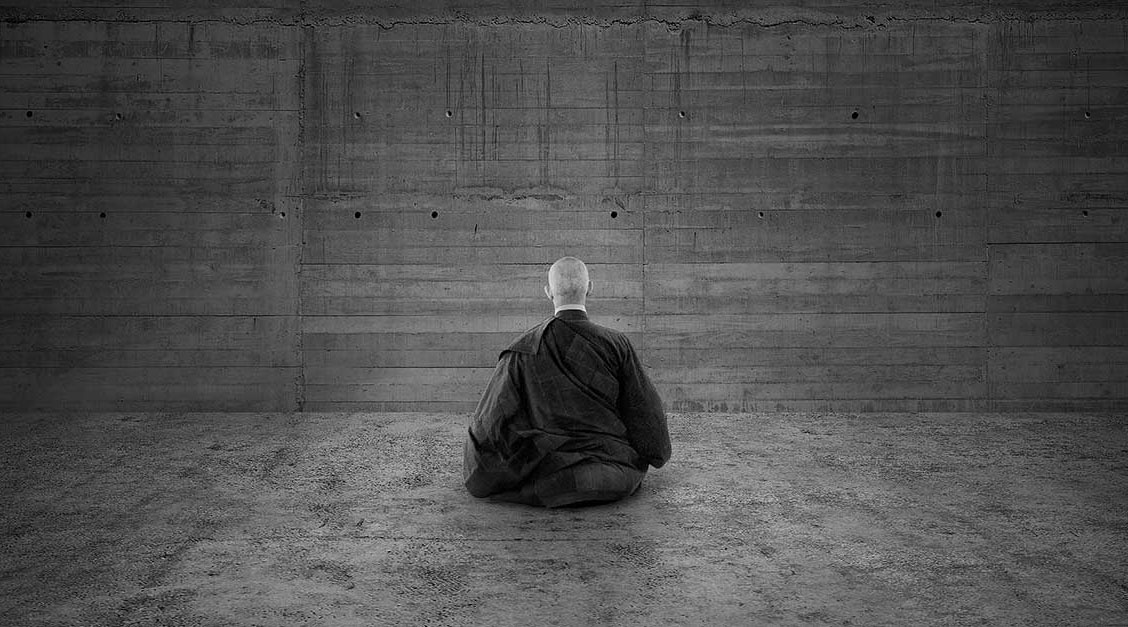 Người biết sống một mình