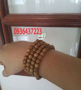 vong-tay-go-bach-xanh-trang-hat